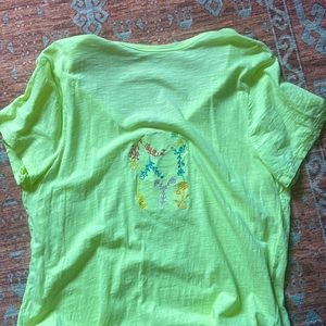 Short Sleeve Neon Yellow Embroidered Shirt with Flower Woman Embroidered on Back